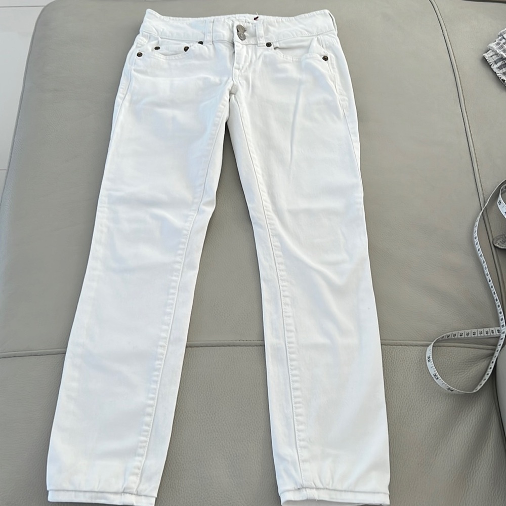 SO White Pants